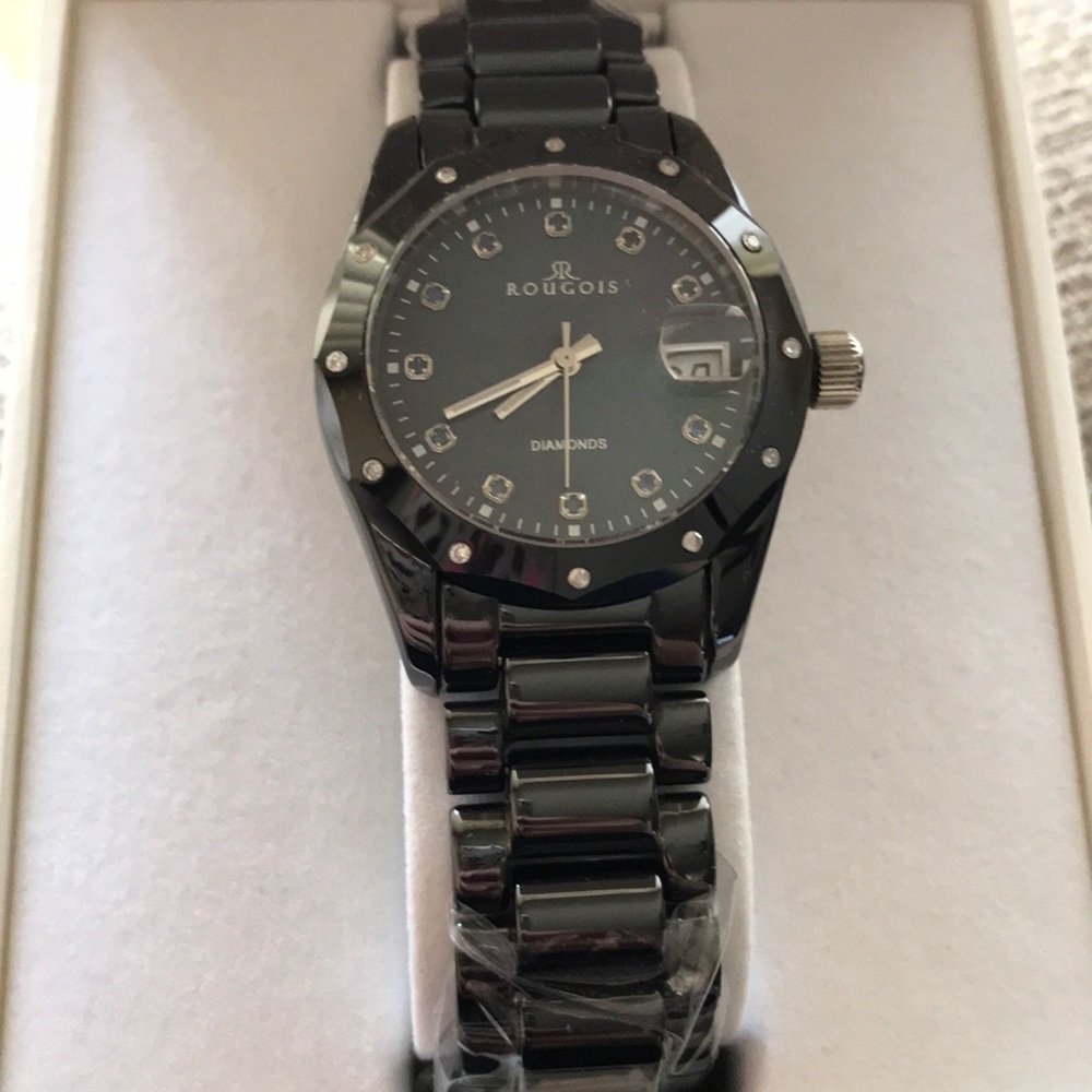 Watch with sapphires and diamonds
